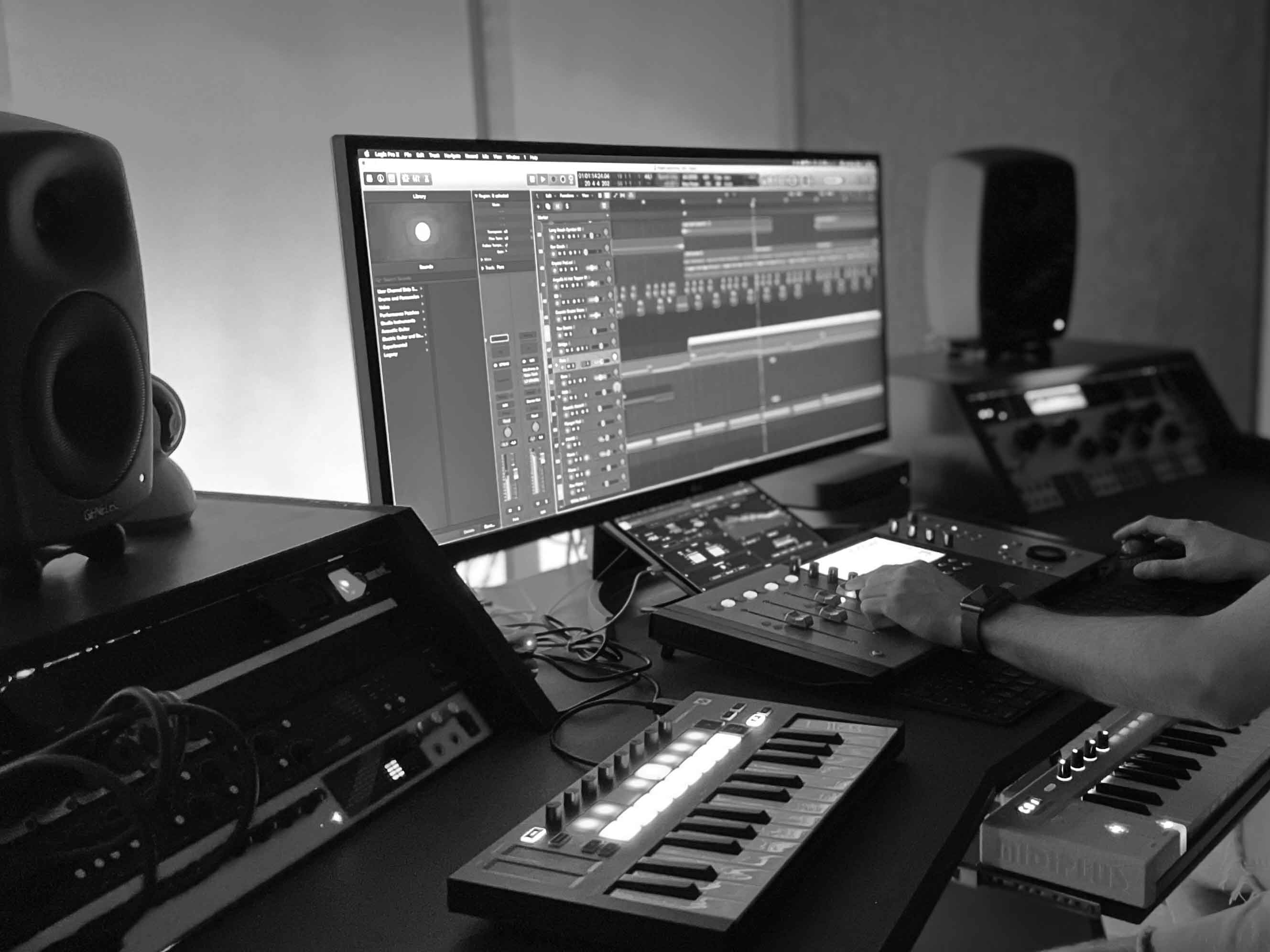 Mixing console